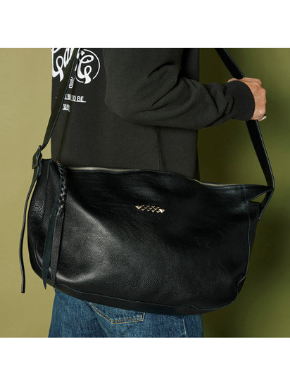 CALEE 「STUDS LEATHER SHOULDER BAG ＜LARGE＞ 」 レザー