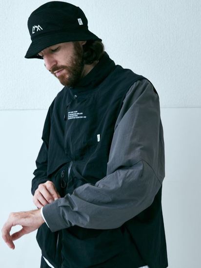 COMFY OUTDOOR GARMENT 「OVERLAY JACKET」 ナイロンジャケット