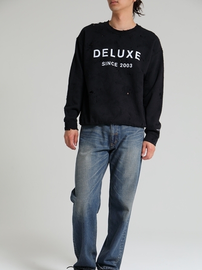 DELUXE 「DELUXE LOGO SAVAGE CREW」 ダメージ加工 クルーネックスウェット