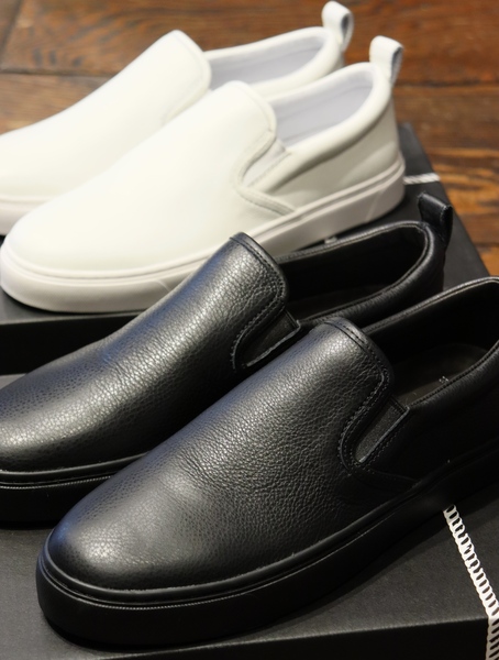 COOTIE × Tomo&Co. 「Leather Slipon Shoes (Shrink) 」 レザー 