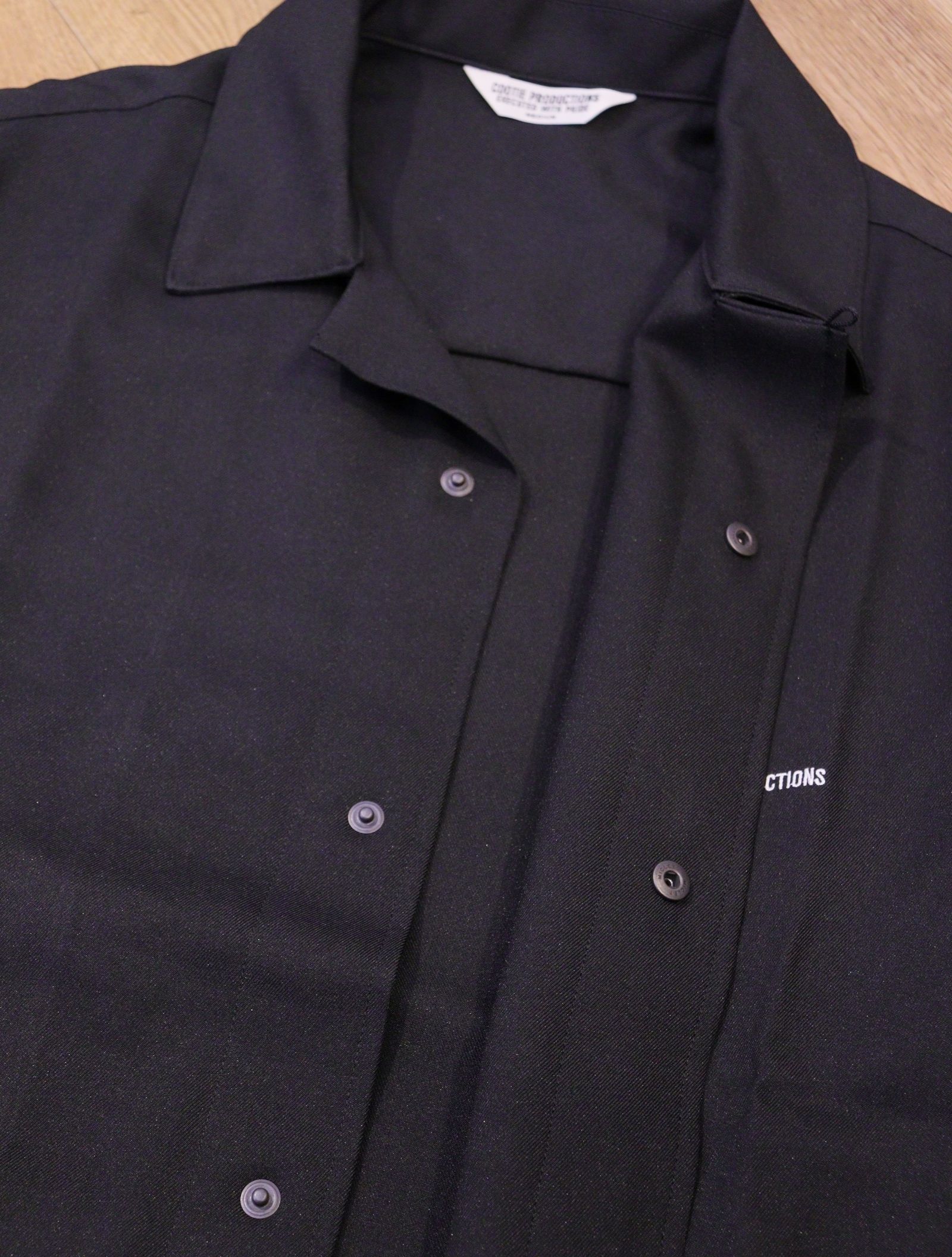 COOTIE 「Polyester Twill Fly Front L/S Shirt」 フライフロント