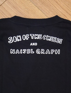 SON OF THE CHEESE 「DOG SKATE TEE」 プリント ティーシャツ